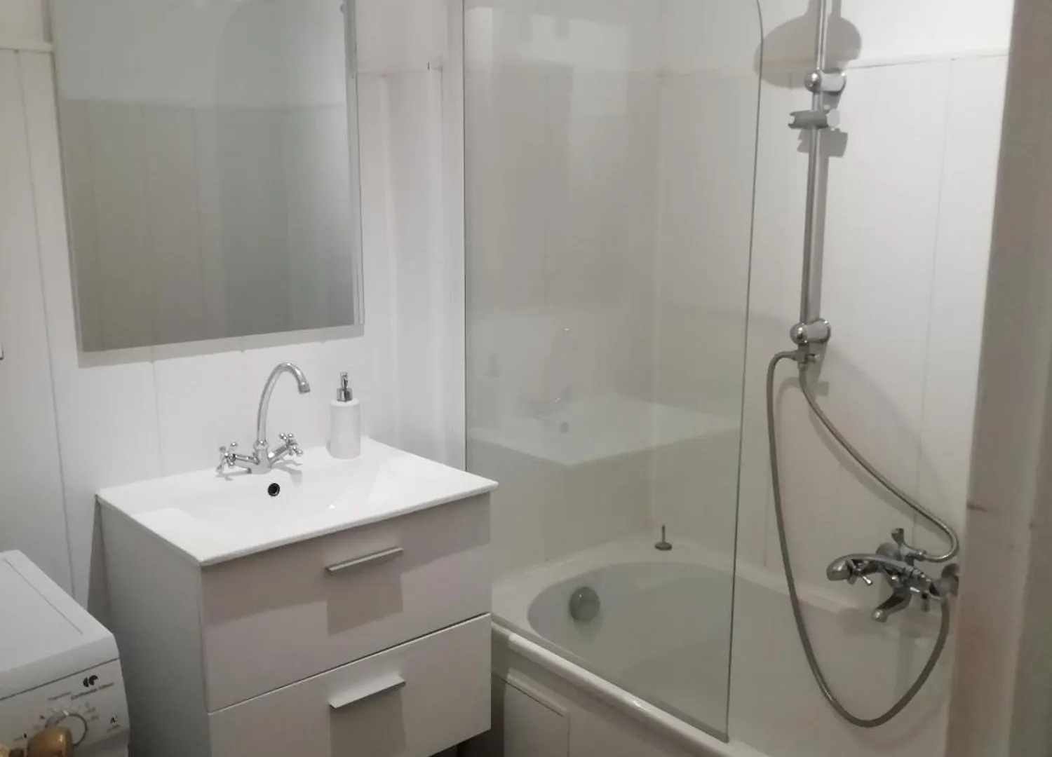 Appartement Cannes Centre Avec Terrasse Francie